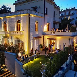 Alojamento de Acomodação e Pequeno-almoço Relais Montedonzelli, Nápoles