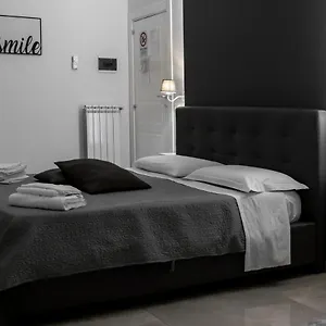 Alojamento de Acomodação e Pequeno-almoço Aurora Luxury, Nápoles